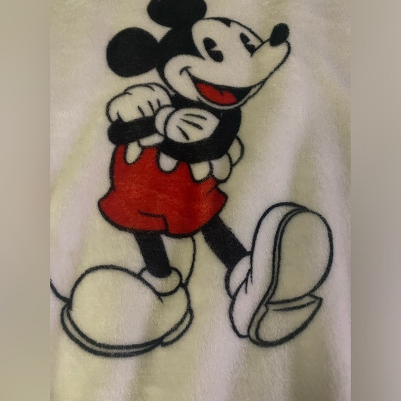 Disney Mickey Mouse women’s Sweatshirt - Picture 3 of 8